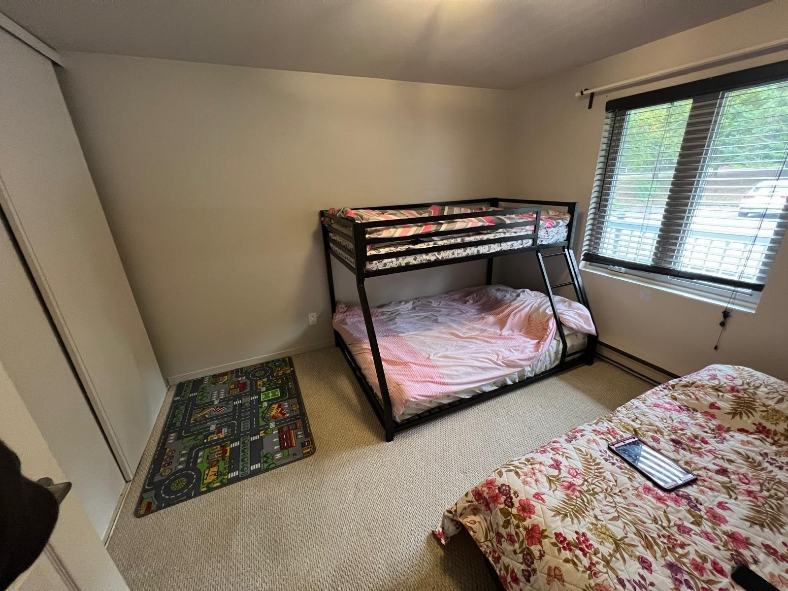 Chambre à coucher - 320 Ch. Des Épinettes, Piedmont, QC - Indoor Photo Showing Bedroom