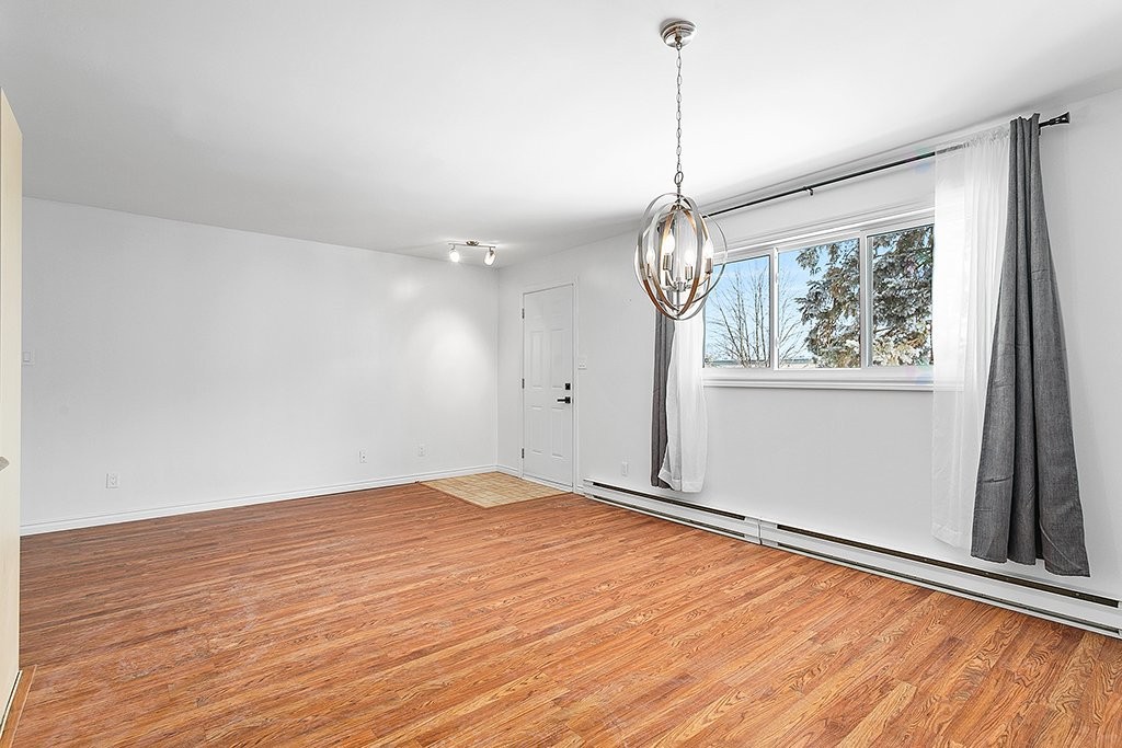 Living Room - B-220 Ch. Freeman, Gatineau (Hull), QC - Indoor Photo Showing Other Room