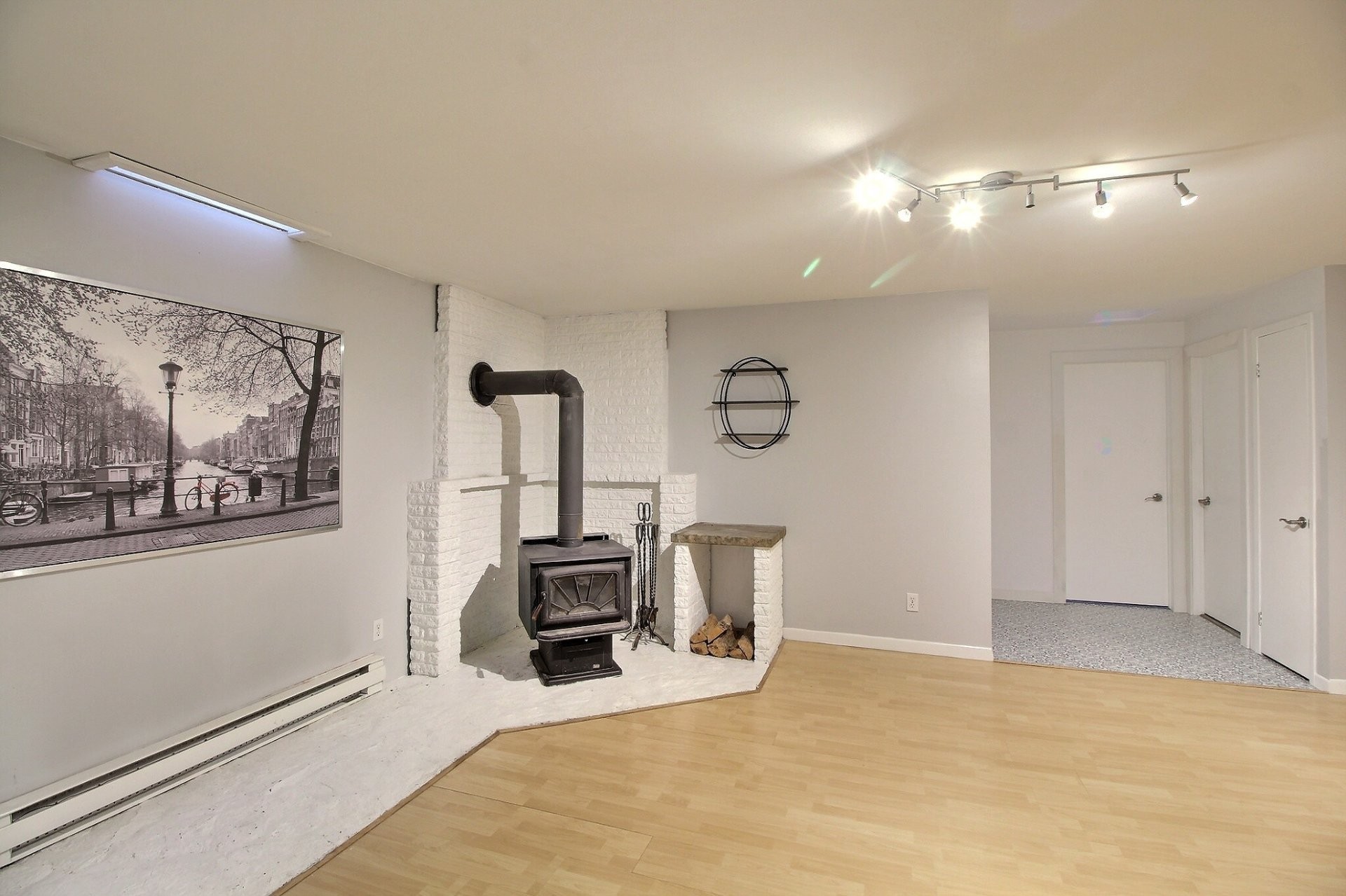 Salle familiale - 277 Route 111, Val-D'Or, QC - Indoor With Fireplace