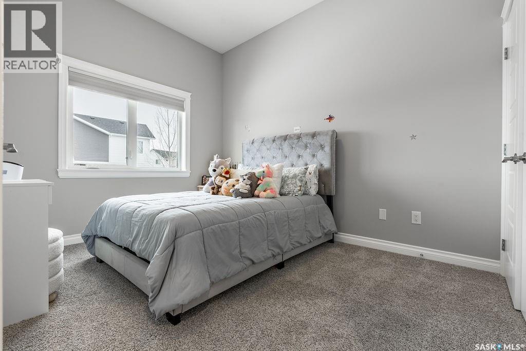 602 Kloppenburg Terrace, Saskatoon, SK - Indoor Photo Showing Bedroom
