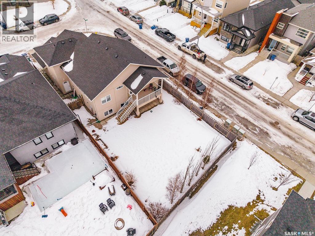 602 Kloppenburg Terrace, Saskatoon, SK -