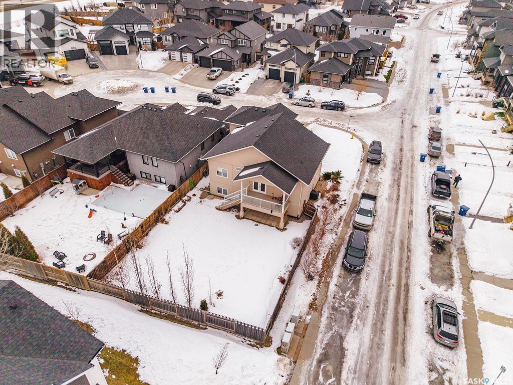 602 Kloppenburg Terrace, Saskatoon, SK - Outdoor