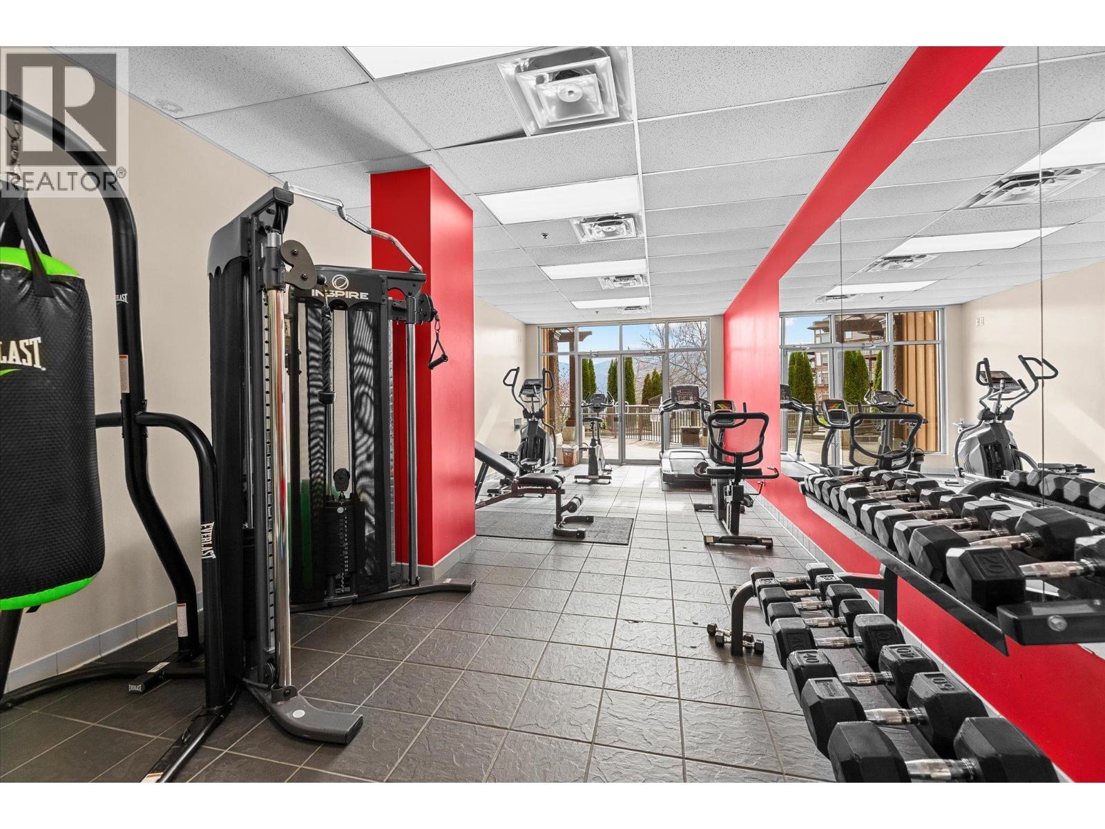 4205 Gellatly Road Unit# 305, West Kelowna, BC - Indoor Photo Showing Gym Room