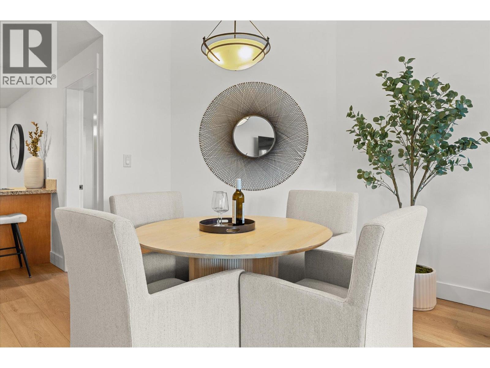 4205 Gellatly Road Unit# 305, West Kelowna, BC - Indoor Photo Showing Dining Room
