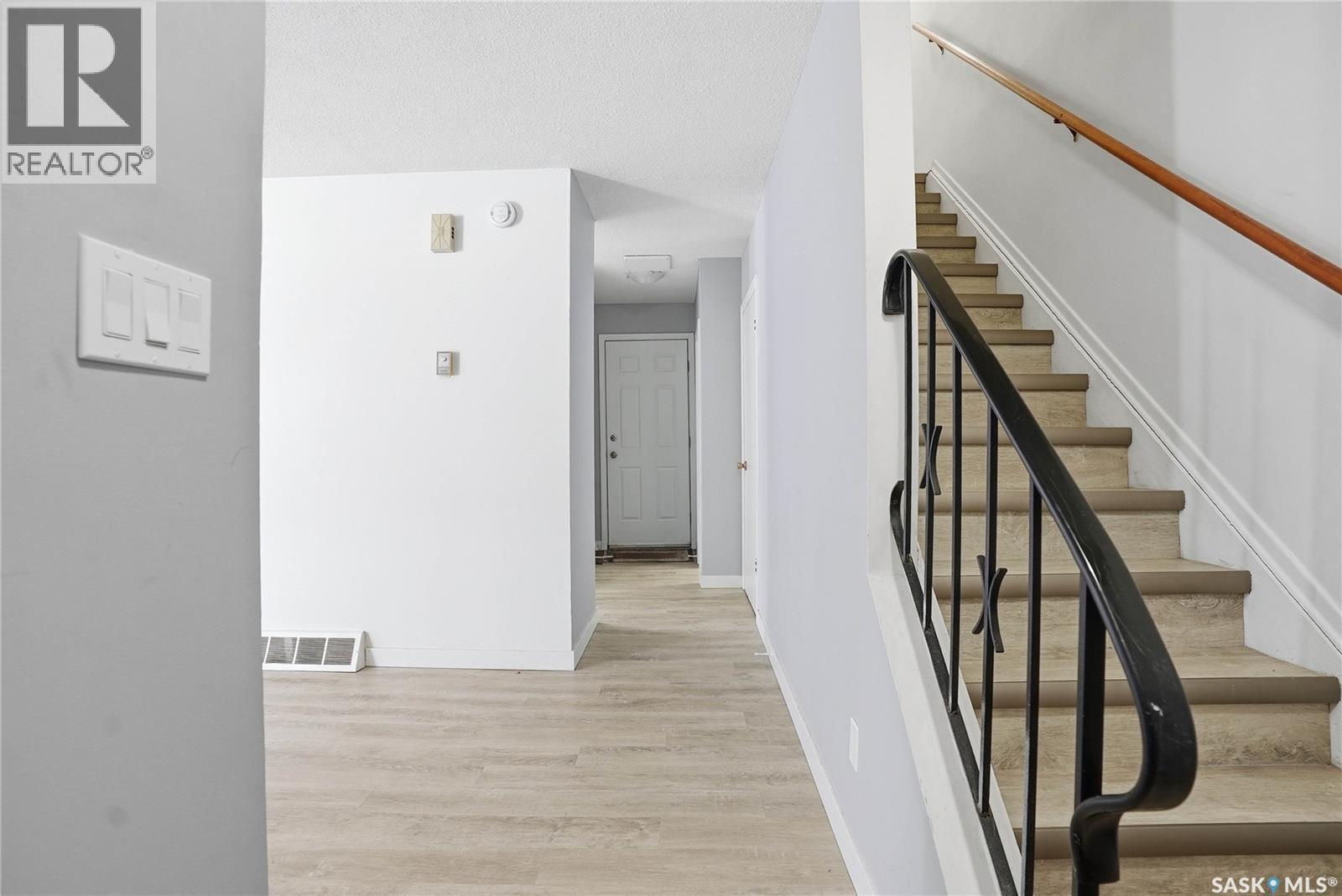 43 Bantry Street, Lanigan, SK - Indoor Photo Showing Other Room