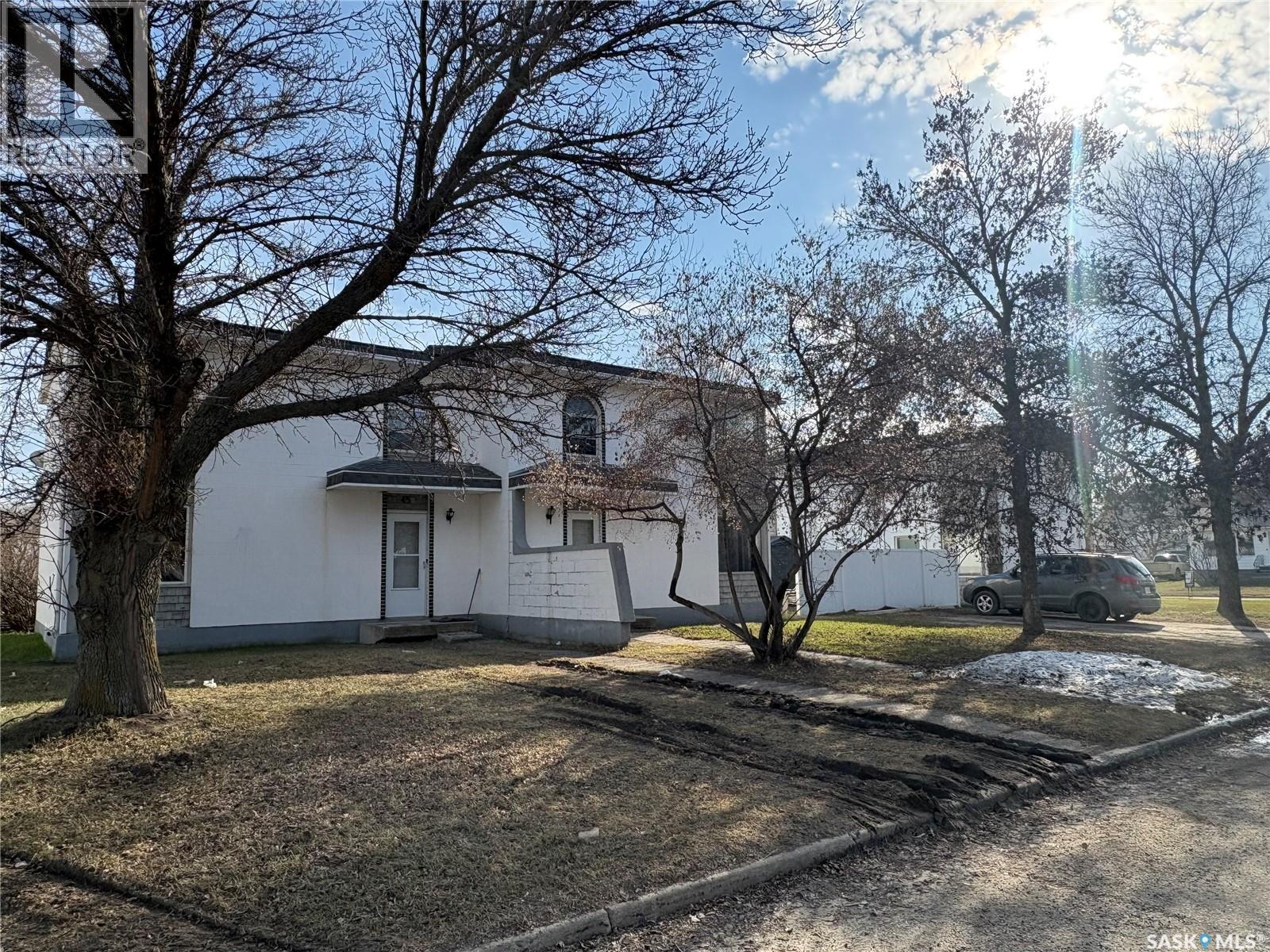 43 Bantry Street, Lanigan, SK - Outdoor