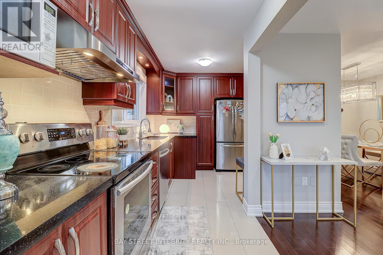 12 Combermere Drive, Toronto, ON - Indoor Photo Showing Kitchen
