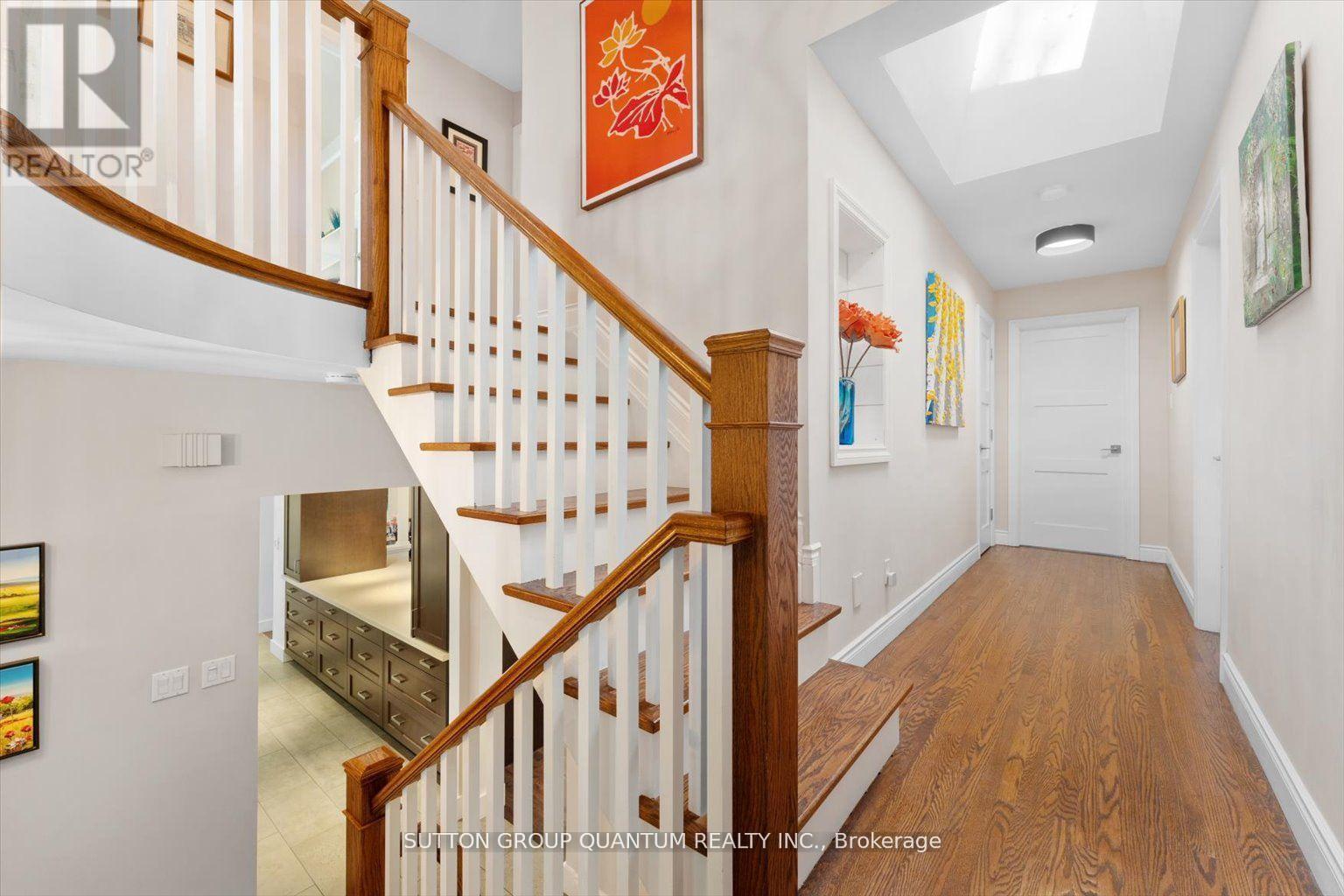 347 Pinetree Way, Mississauga, ON - Indoor Photo Showing Other Room