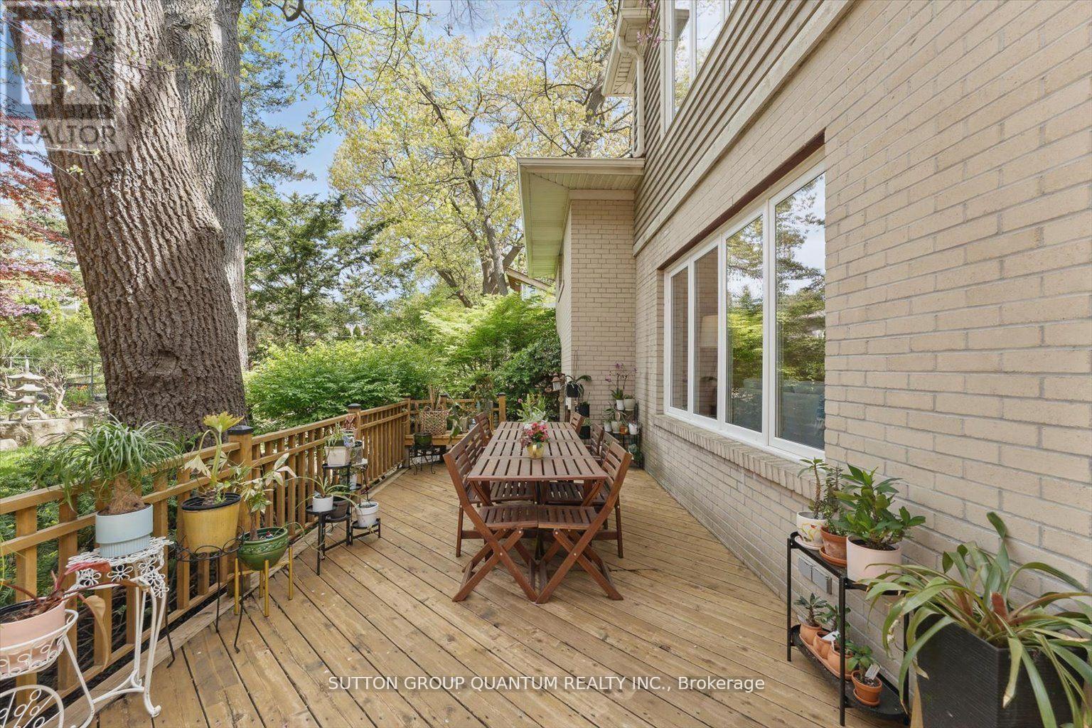 347 Pinetree Way, Mississauga, ON - Outdoor With Deck Patio Veranda With Exterior