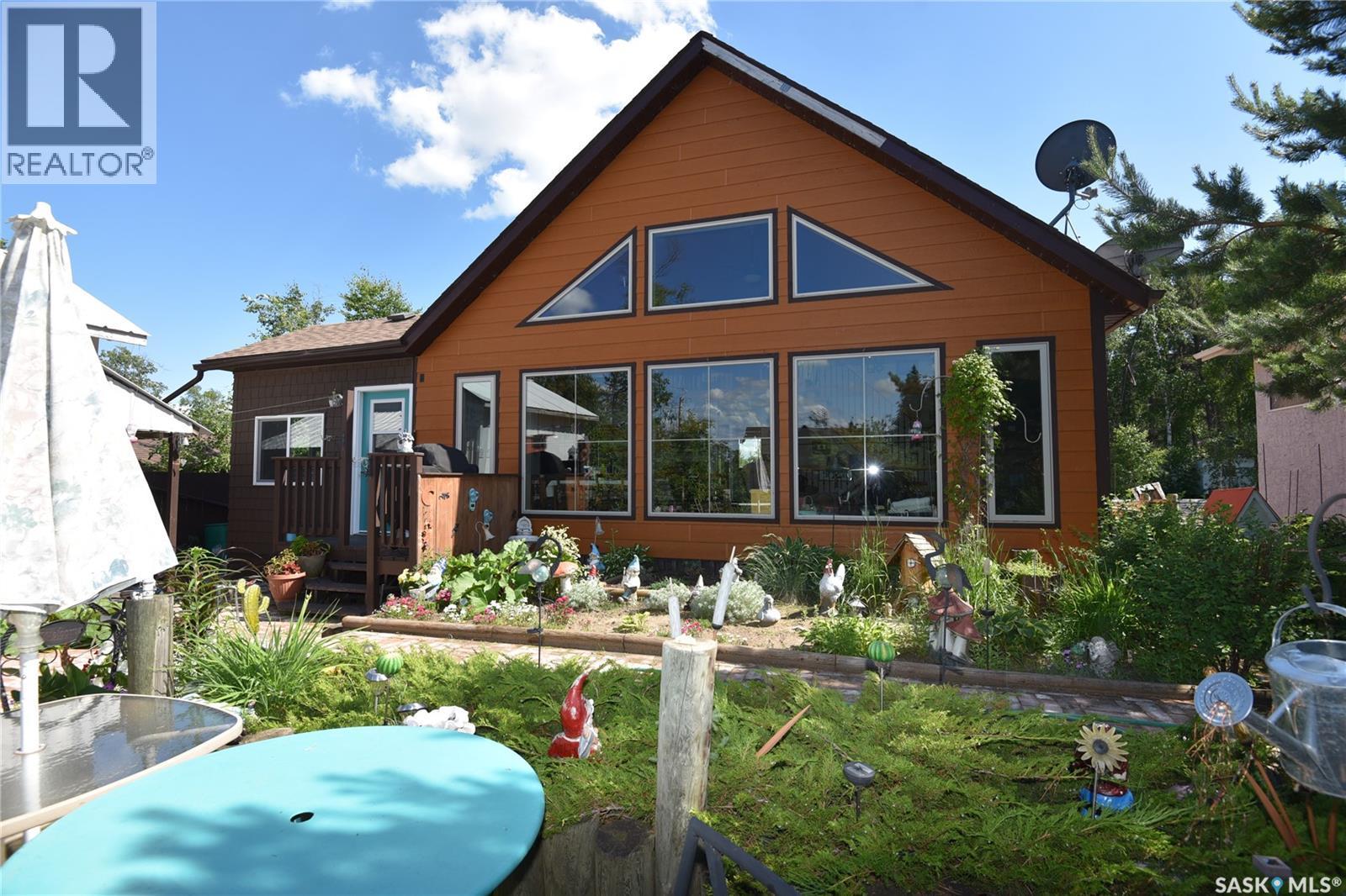 621 Pine Drive, Tobin Lake, SK - Outdoor With Deck Patio Veranda