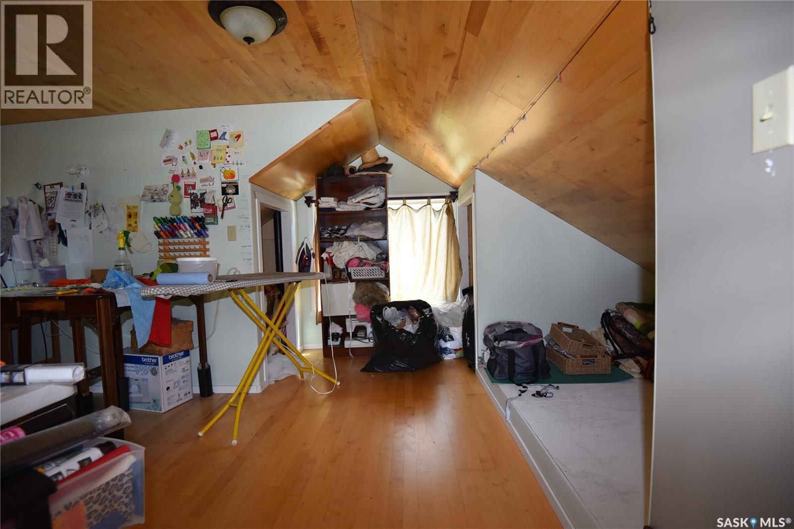 621 Pine Drive, Tobin Lake, SK - Indoor Photo Showing Other Room