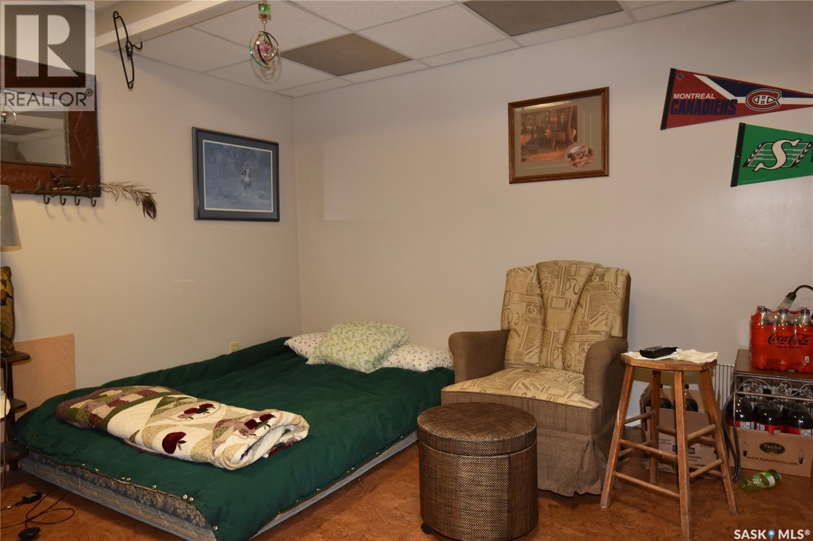 621 Pine Drive, Tobin Lake, SK - Indoor Photo Showing Bedroom