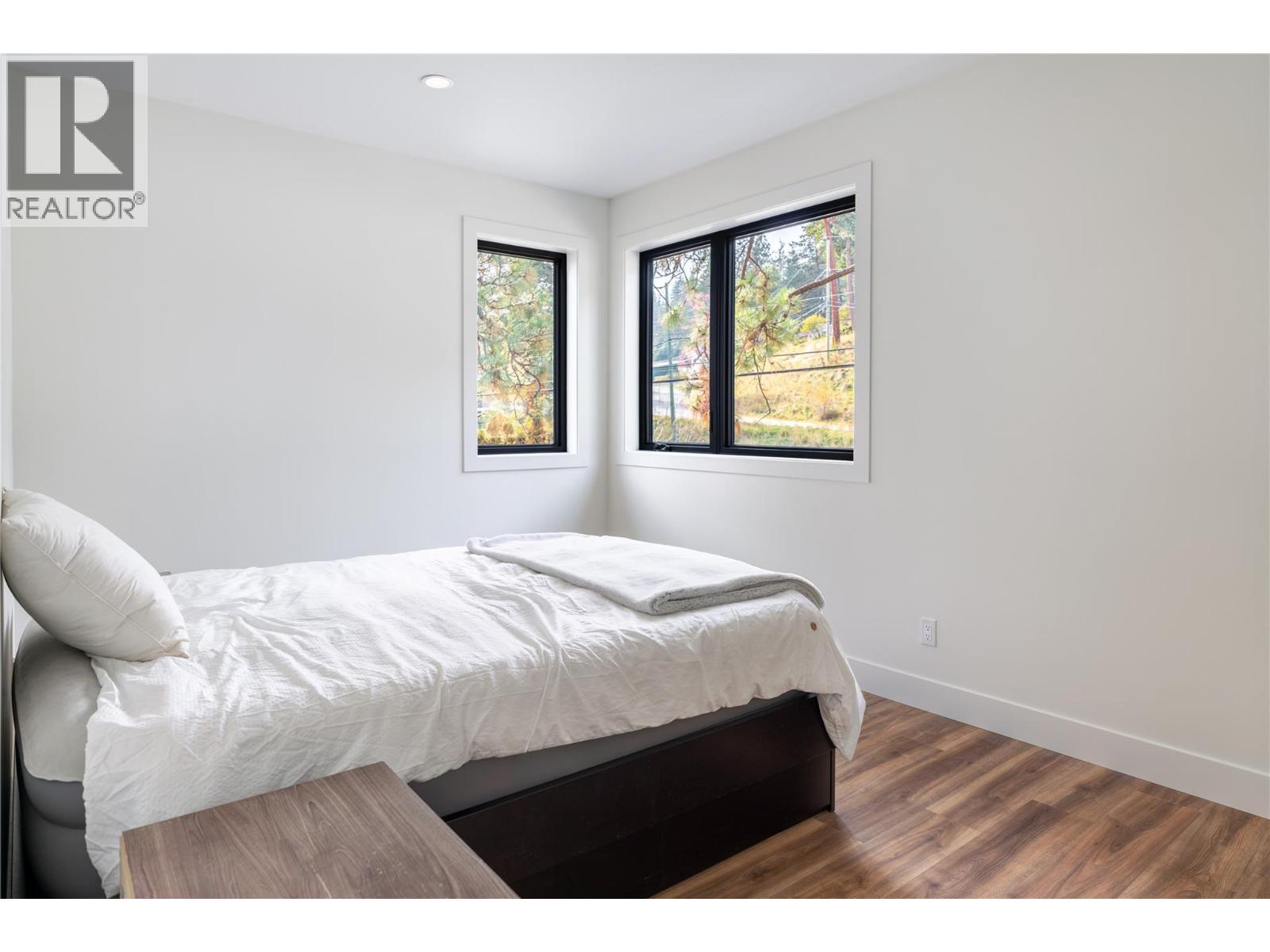 1435 Bear Creek Road, West Kelowna, BC - Indoor Photo Showing Bedroom