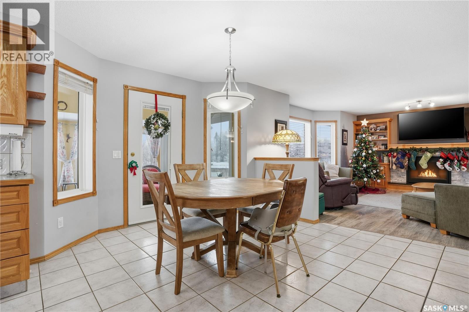 3148 Wimbledon Bay, Regina, SK - Indoor Photo Showing Dining Room