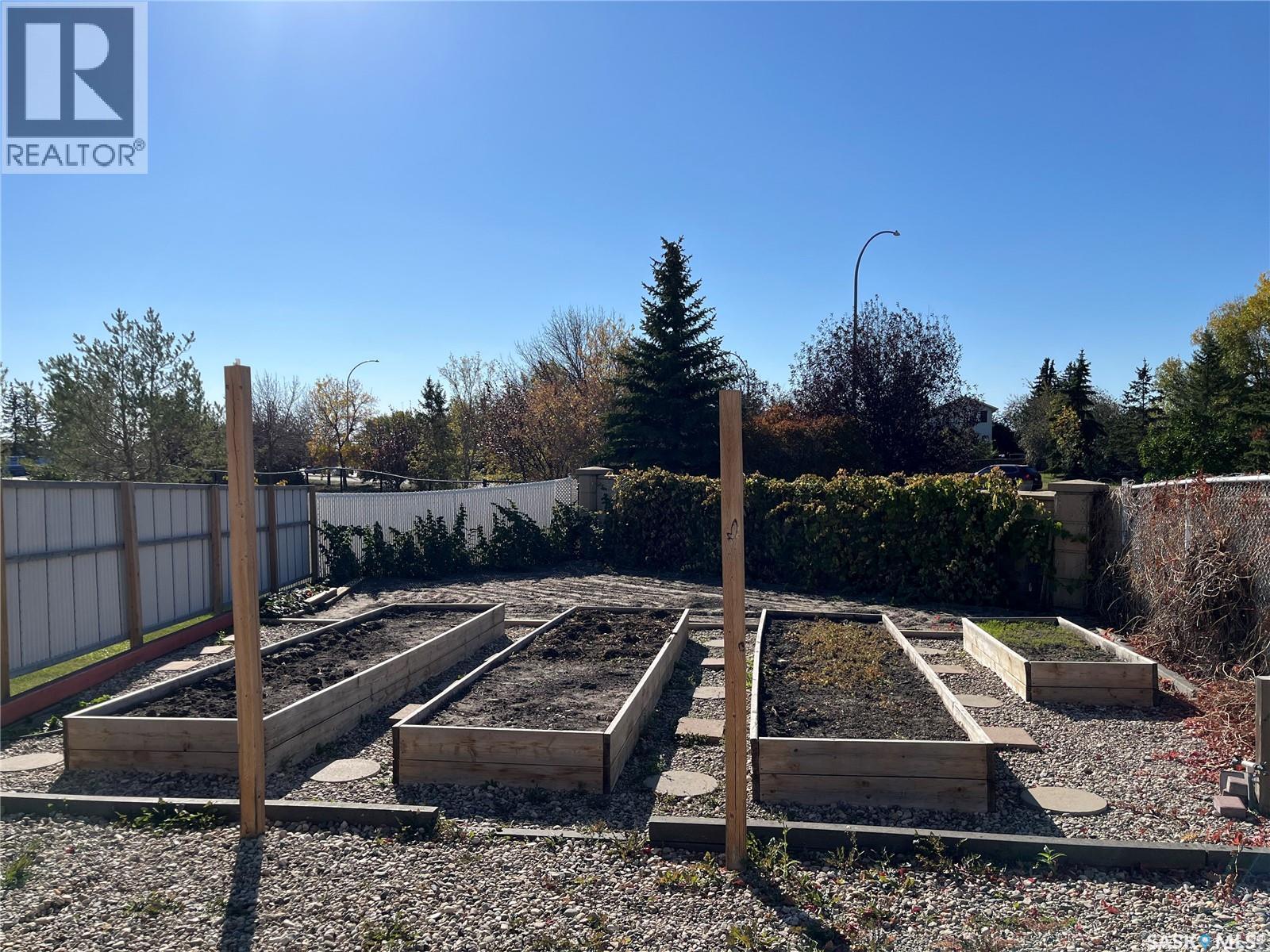 3148 Wimbledon Bay, Regina, SK - Outdoor