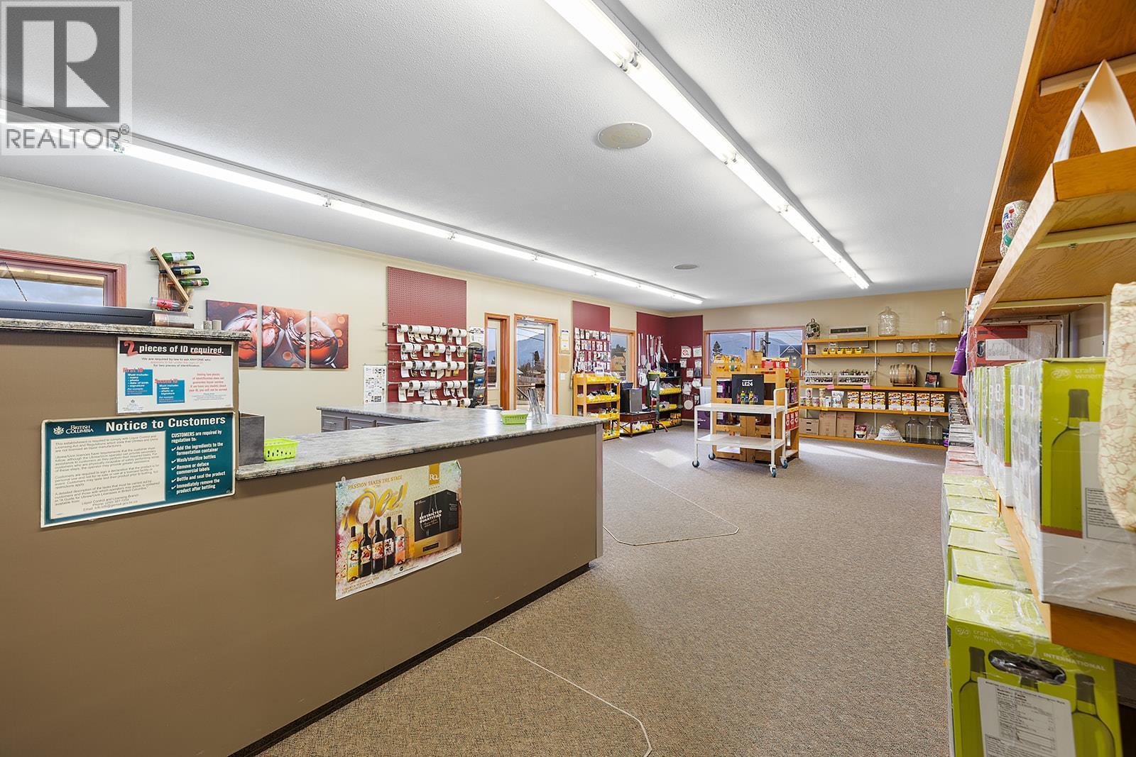 3116 3 Highway, Erickson, BC - Indoor Photo Showing Other Room