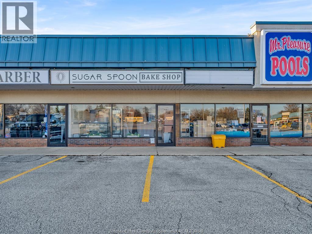 3131 Forest Glade, Windsor, ON