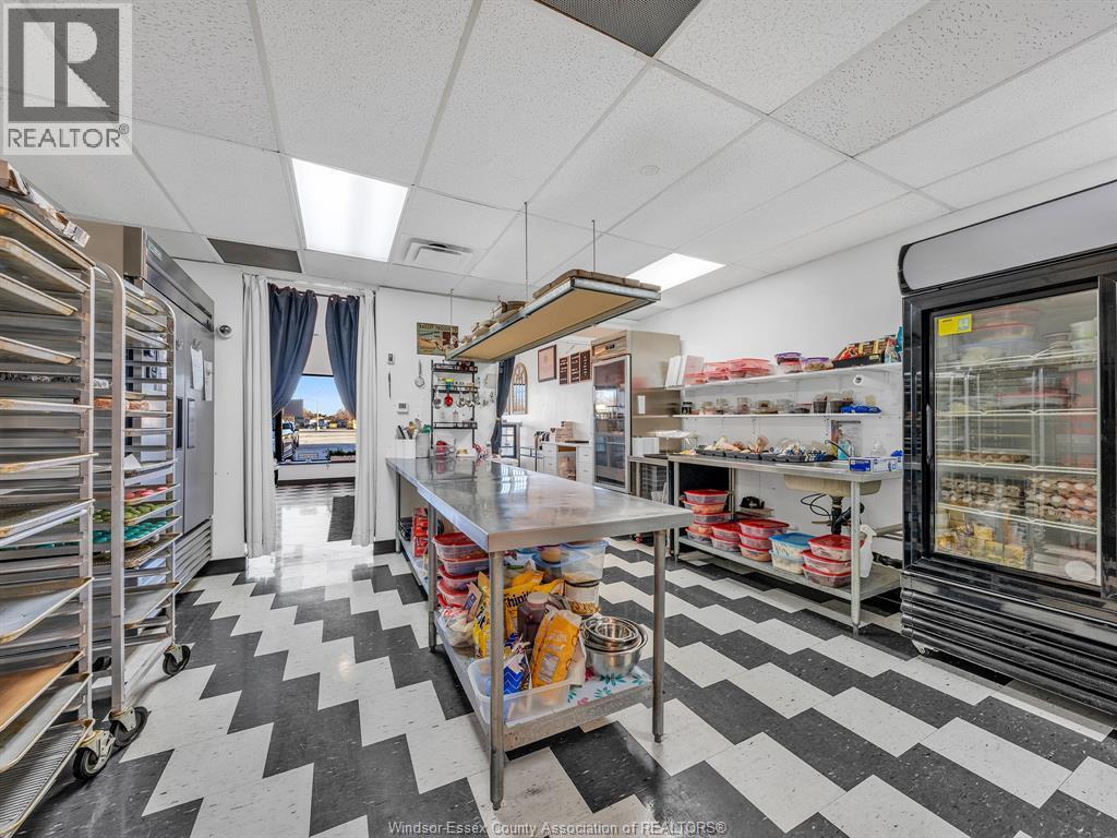 3131 Forest Glade, Windsor, ON