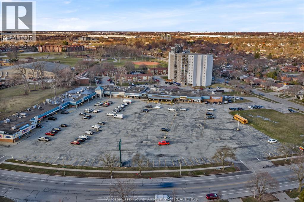 3131 Forest Glade, Windsor, ON