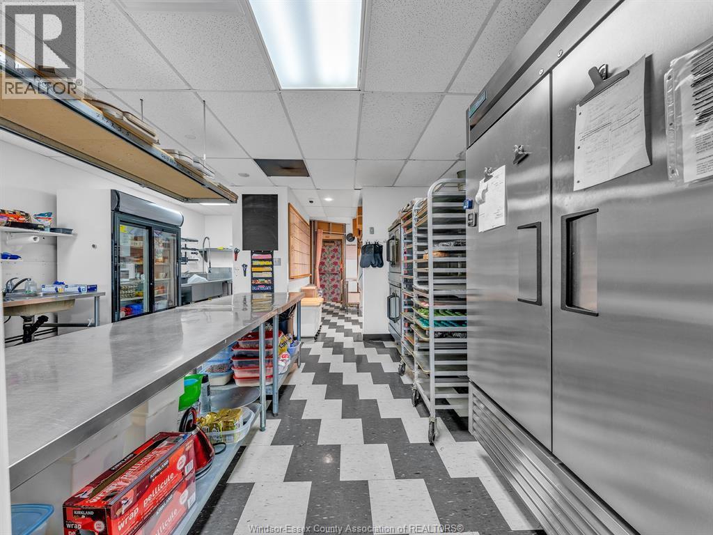 3131 Forest Glade, Windsor, ON