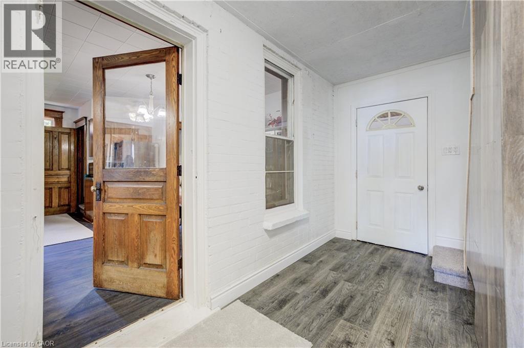 44 Walter Street, Kitchener, ON - Indoor Photo Showing Other Room