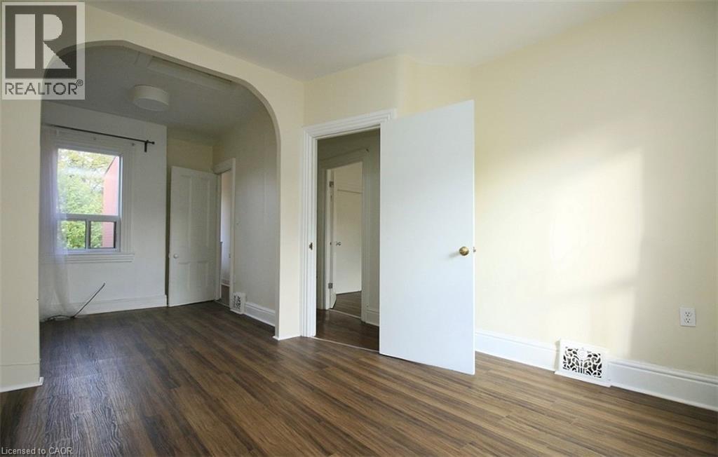 18 Mulberry Street, Hamilton, ON - Indoor Photo Showing Other Room