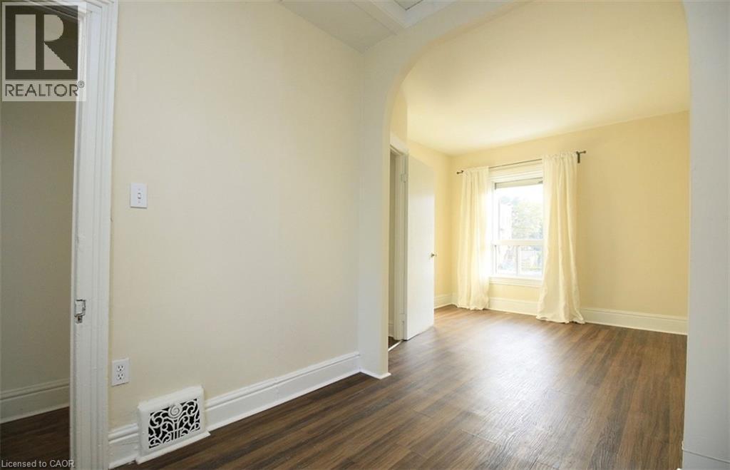 18 Mulberry Street, Hamilton, ON - Indoor Photo Showing Other Room