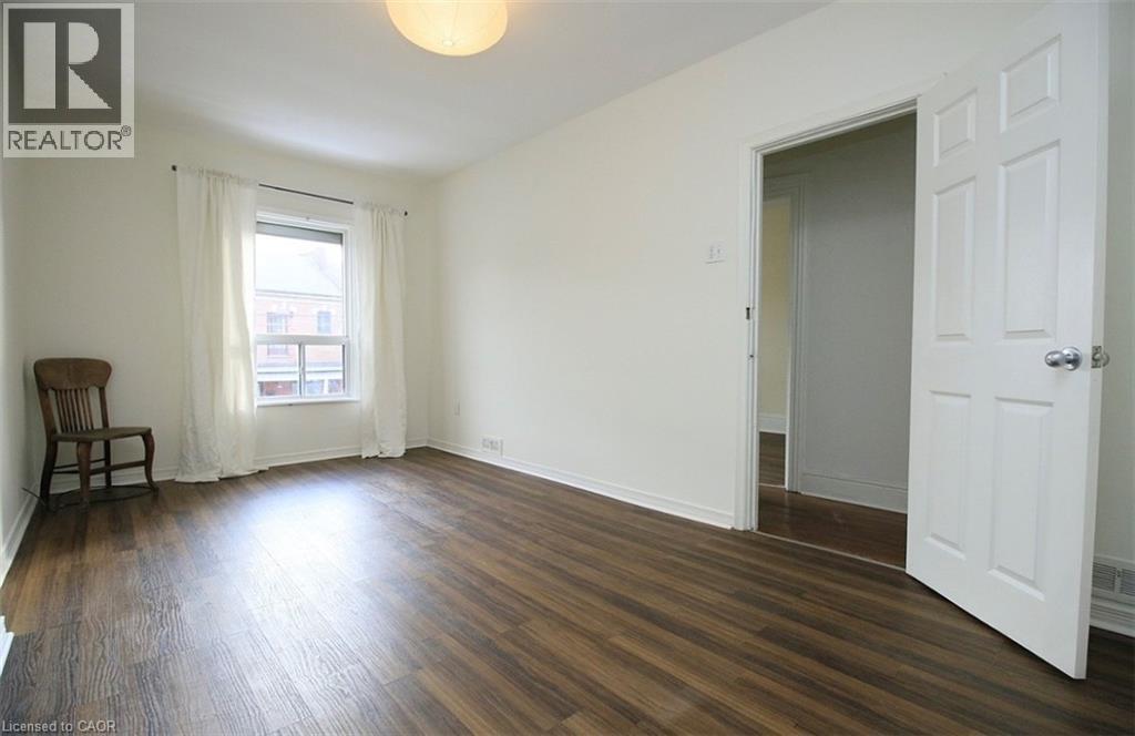 18 Mulberry Street, Hamilton, ON - Indoor Photo Showing Other Room