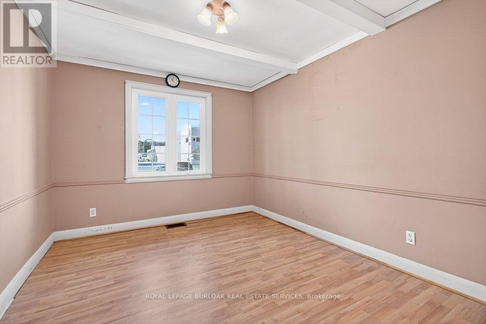 727 Brant Street, Burlington, ON - Indoor Photo Showing Other Room