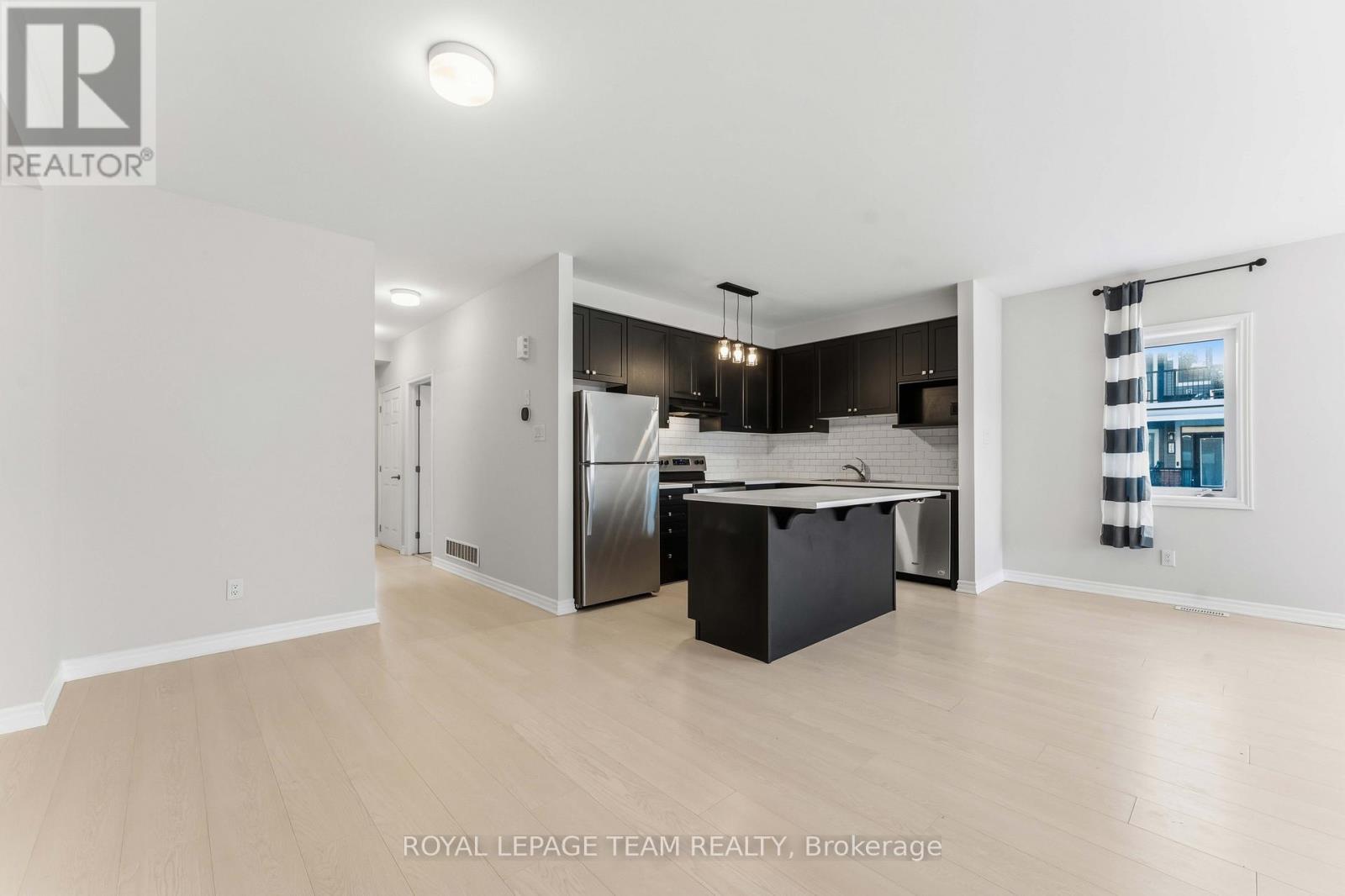109 Pilot Private, Ottawa, ON - Indoor Photo Showing Kitchen
