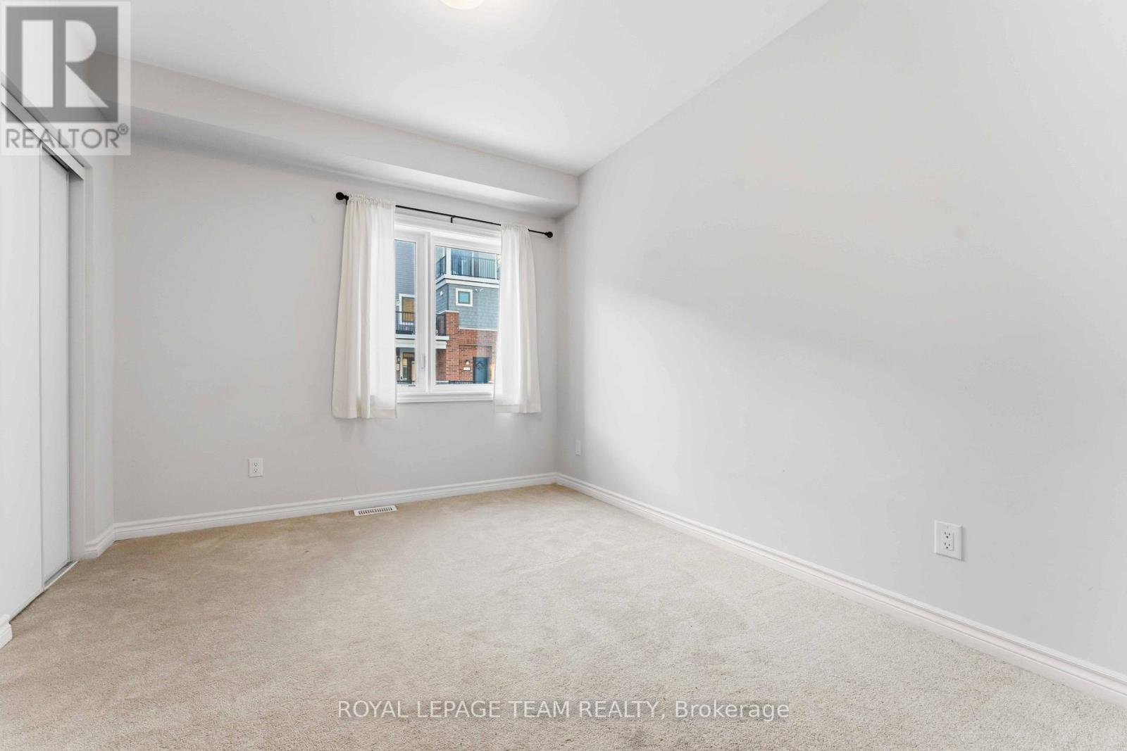 109 Pilot Private, Ottawa, ON - Indoor Photo Showing Other Room