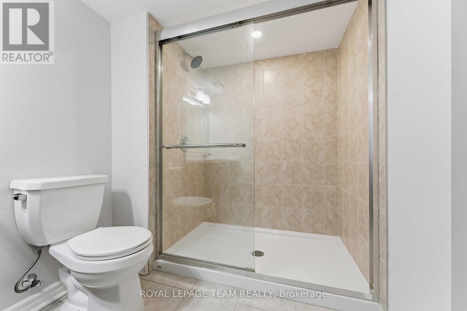109 Pilot Private, Ottawa, ON - Indoor Photo Showing Bathroom