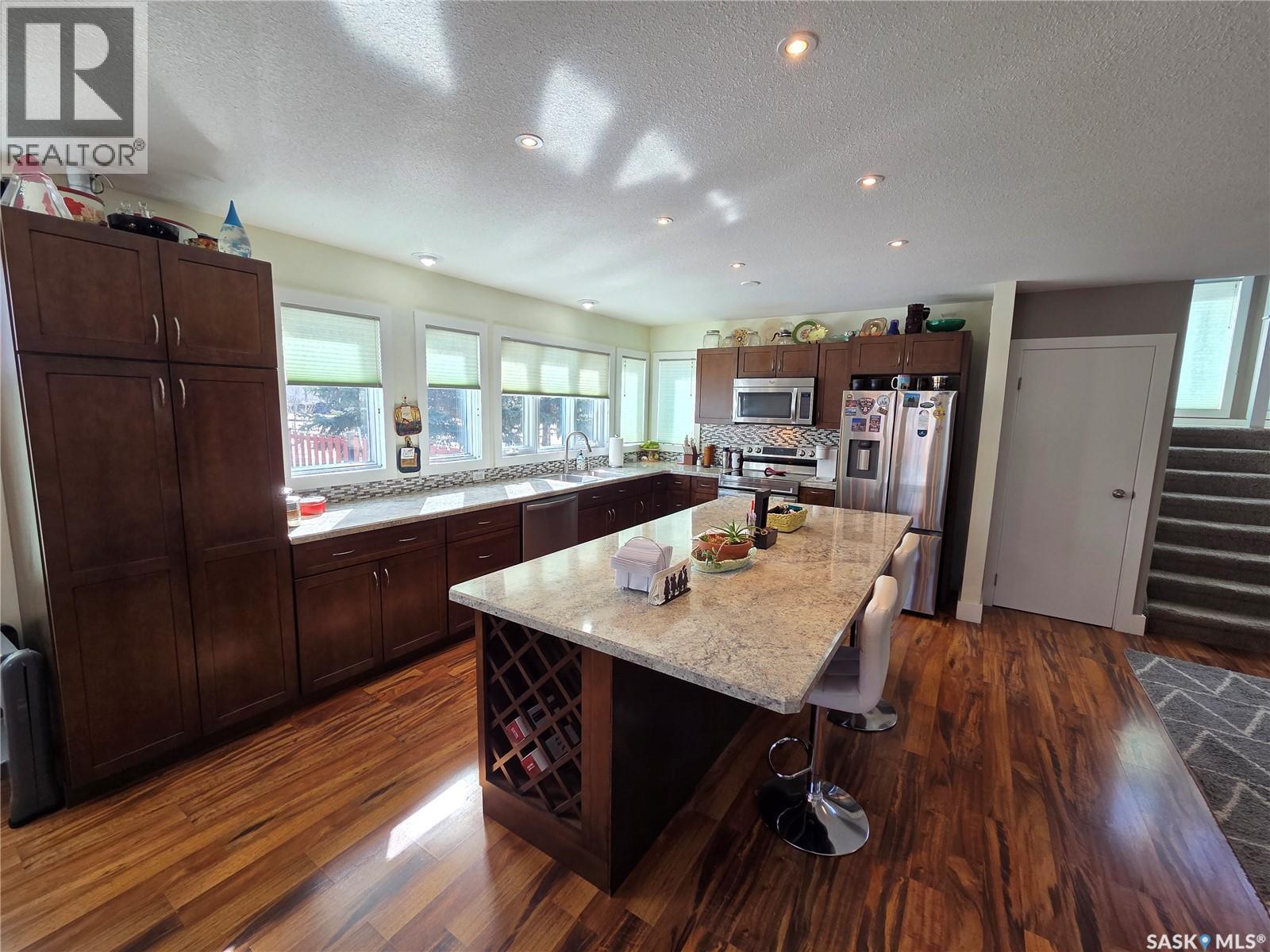 218 2Nd Street E, Carlyle, SK - Indoor Photo Showing Kitchen