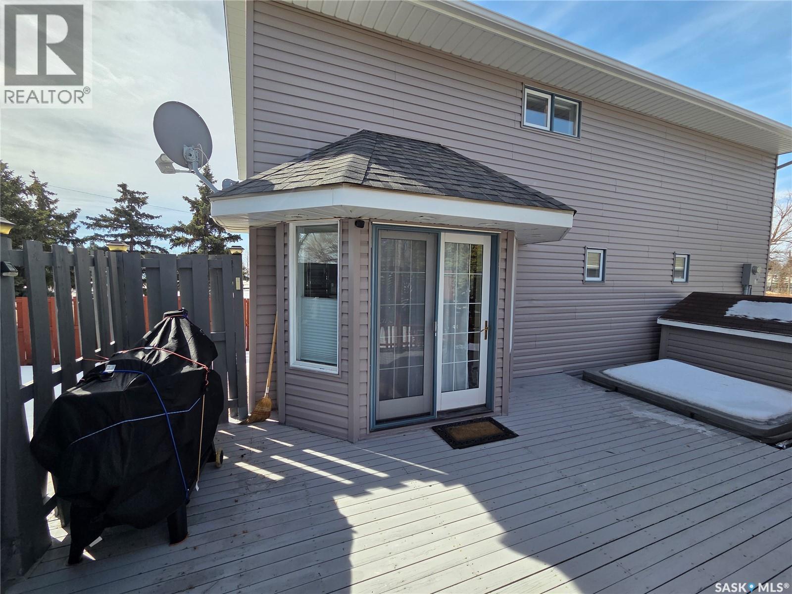 218 2Nd Street E, Carlyle, SK - Outdoor With Deck Patio Veranda With Exterior