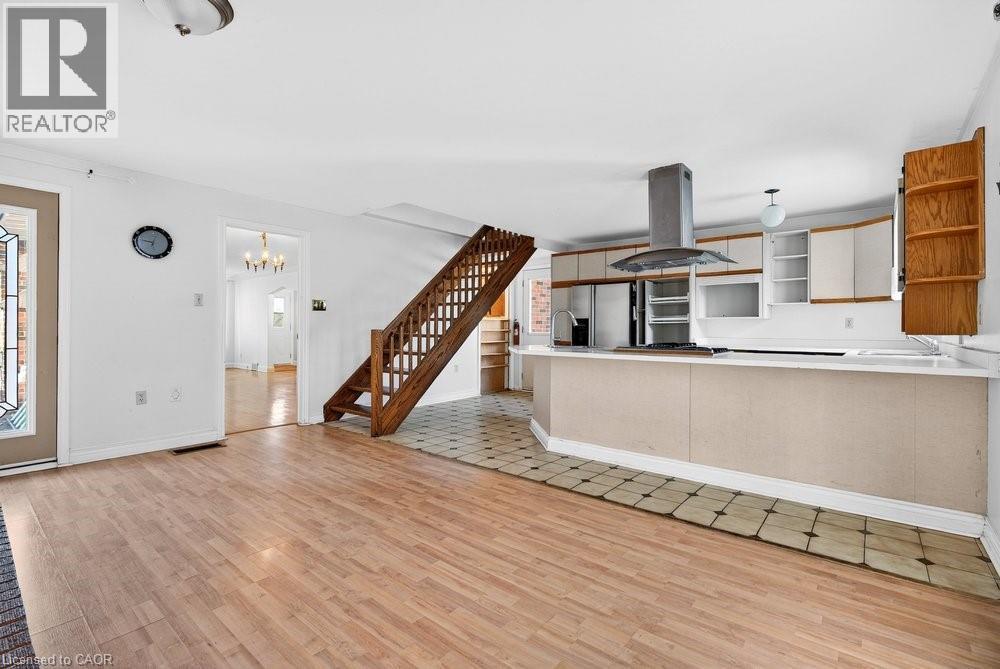 727 Brant Street, Burlington, ON - Indoor Photo Showing Other Room
