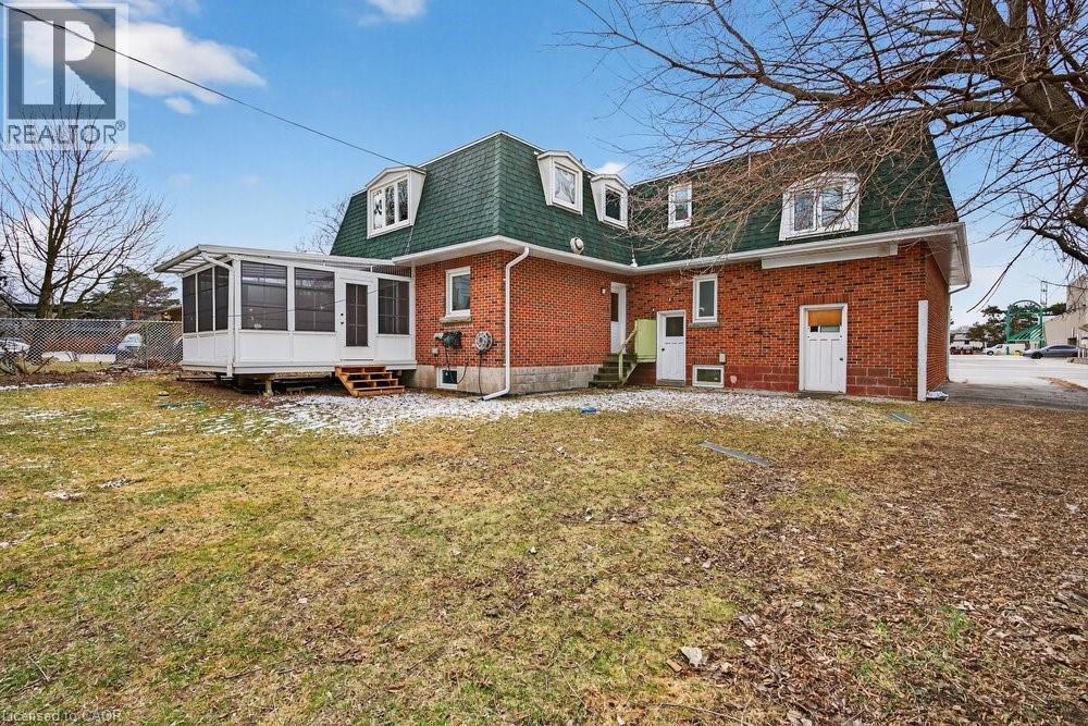 727 Brant Street, Burlington, ON - Outdoor