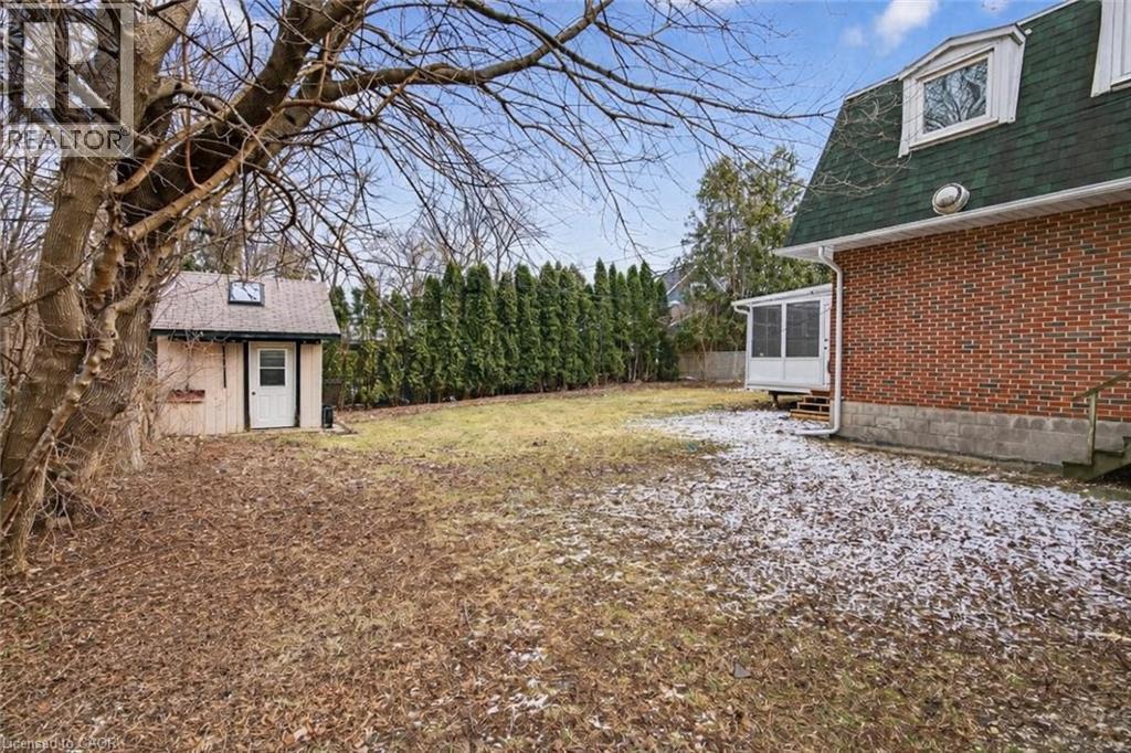 727 Brant Street, Burlington, ON - Outdoor