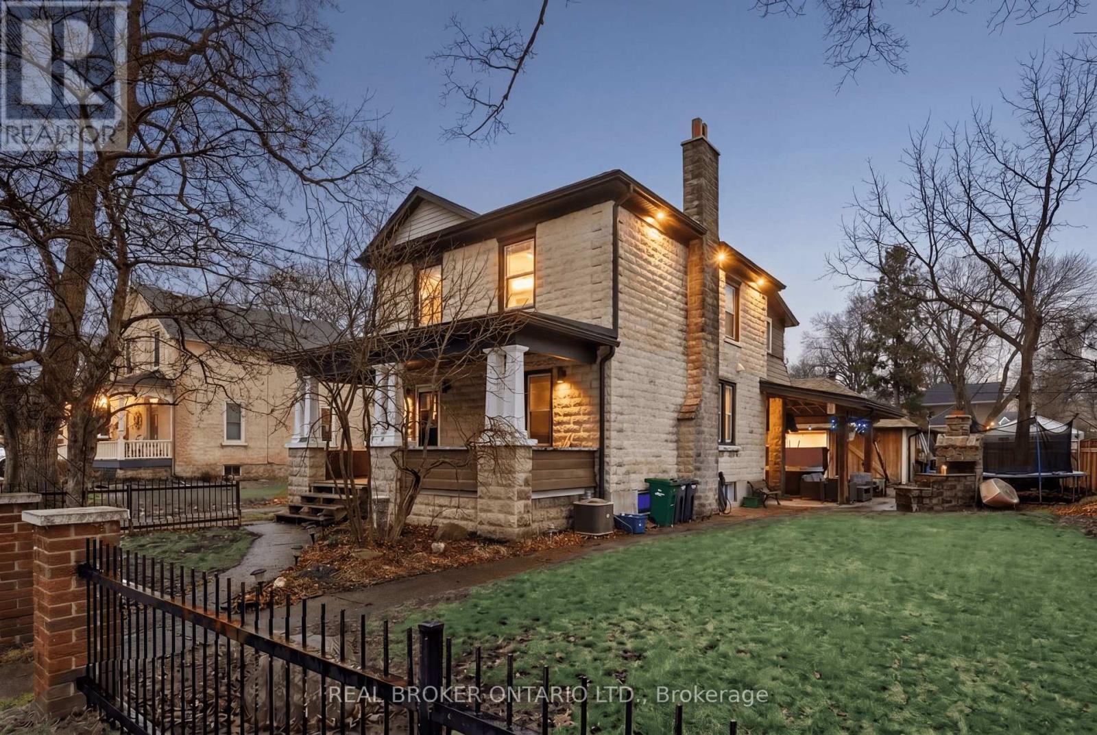 855 Hamilton Street, Cambridge, ON - Outdoor With Deck Patio Veranda