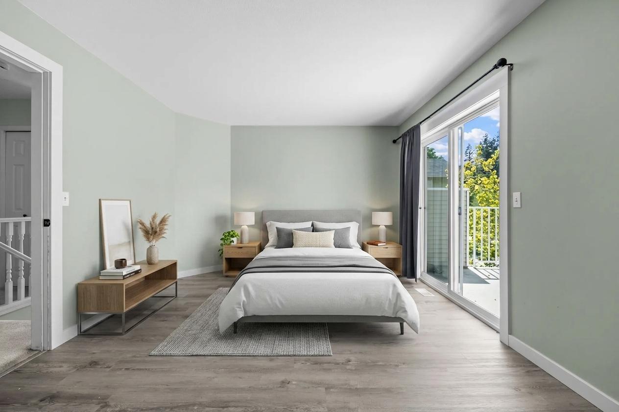 3831 Gellatly Road, West Kelowna, BC - Indoor Photo Showing Bedroom