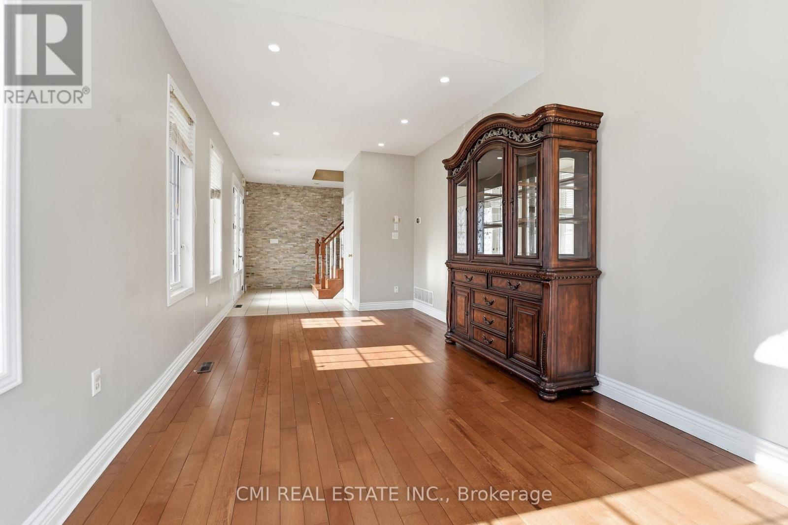 3927 Mayla Drive, Mississauga, ON - Indoor Photo Showing Other Room