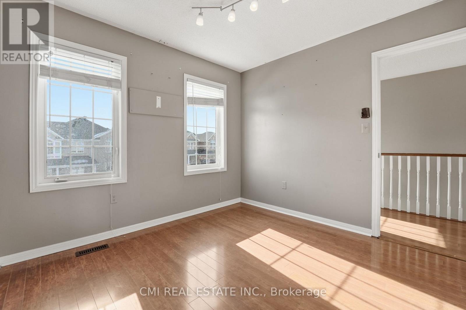 3927 Mayla Drive, Mississauga, ON - Indoor Photo Showing Other Room