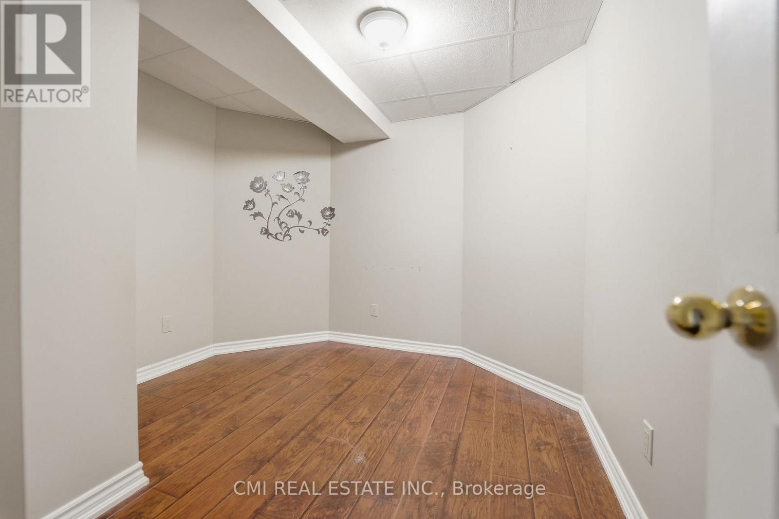 3927 Mayla Drive, Mississauga, ON - Indoor Photo Showing Other Room