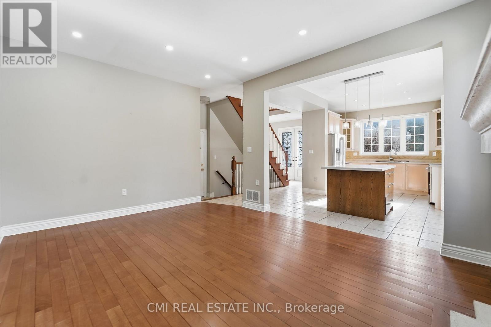 3927 Mayla Drive, Mississauga, ON - Indoor