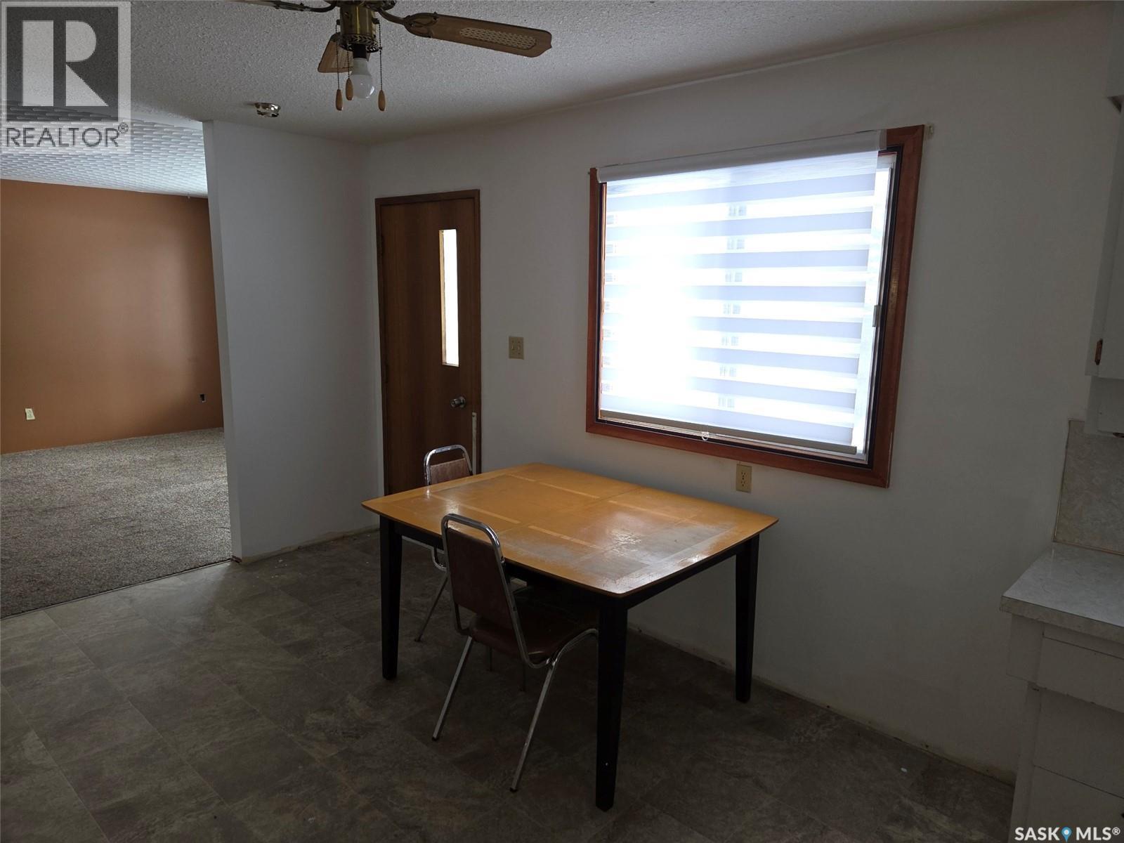 643 Main Street, Annaheim, SK - Indoor Photo Showing Dining Room