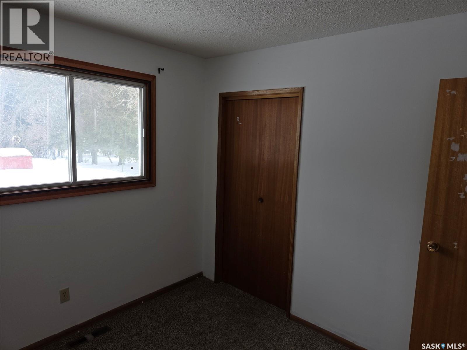 643 Main Street, Annaheim, SK - Indoor Photo Showing Other Room