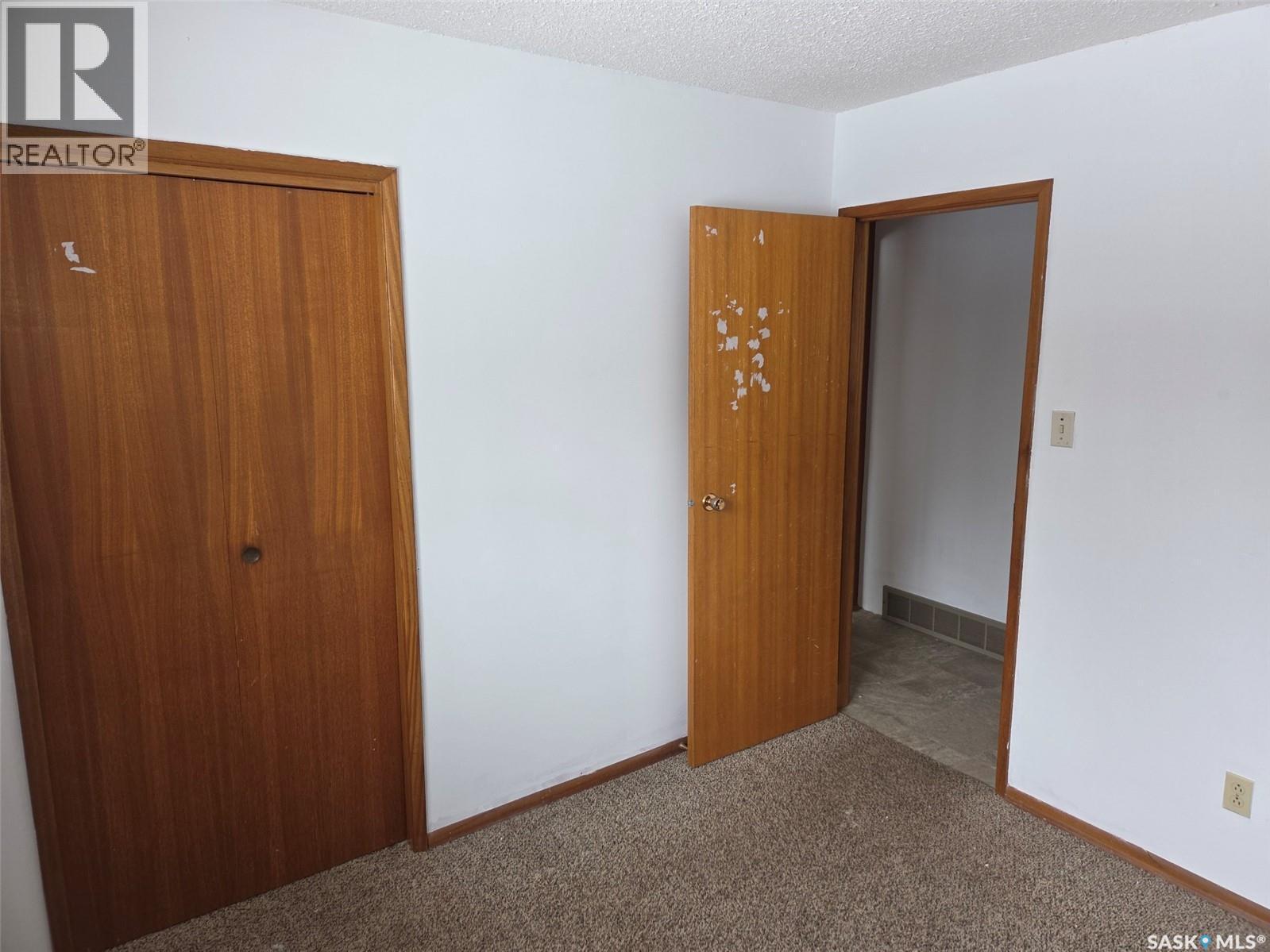 643 Main Street, Annaheim, SK - Indoor Photo Showing Other Room