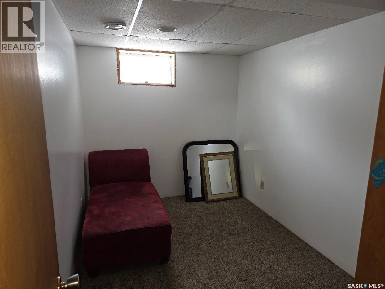 643 Main Street, Annaheim, SK - Indoor