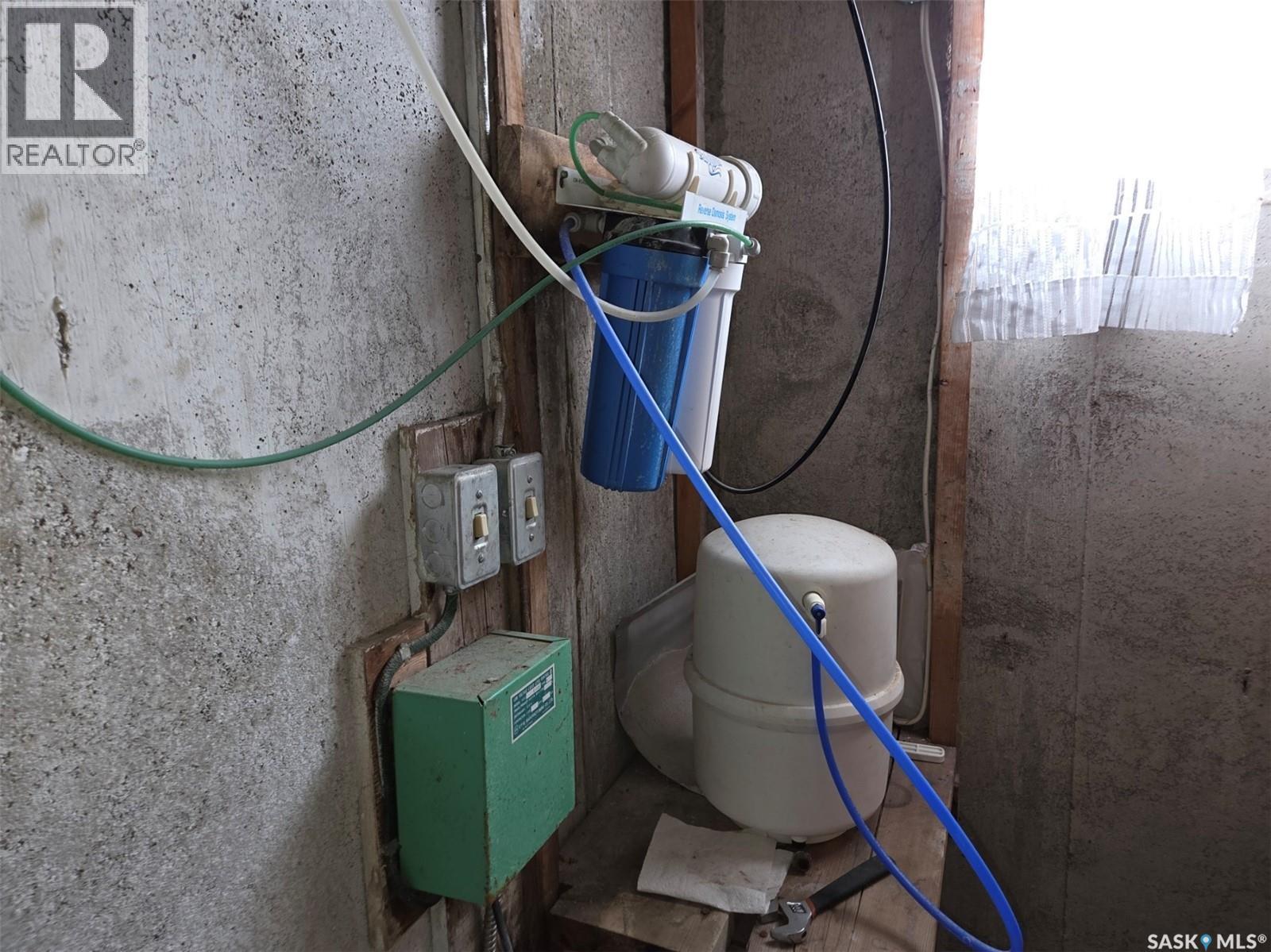 643 Main Street, Annaheim, SK - Indoor Photo Showing Other Room