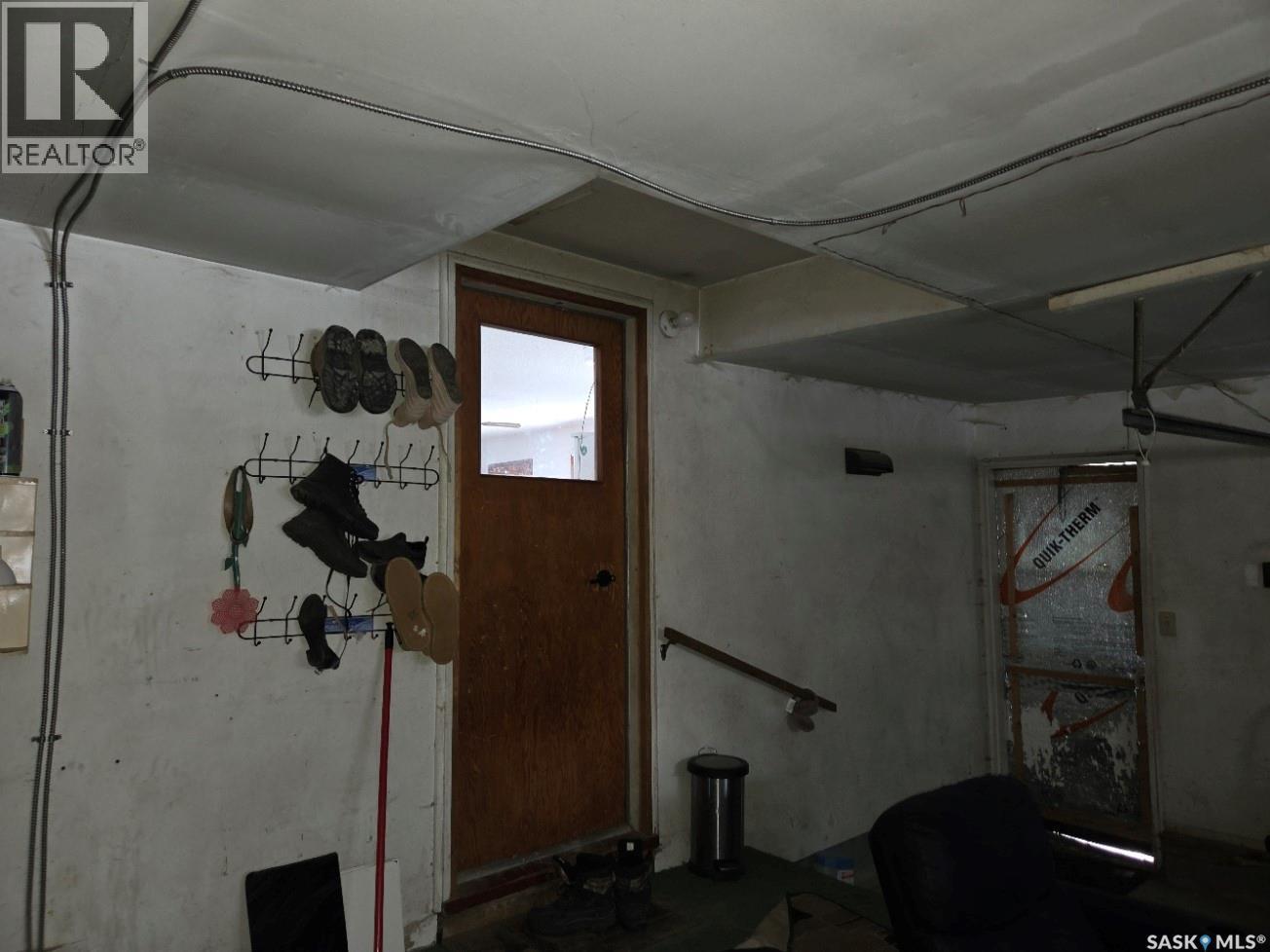 643 Main Street, Annaheim, SK - Indoor