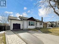 1386 SIMCOE STREET S Oshawa, ON L1H 4M4